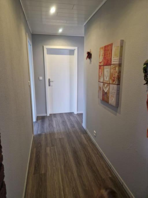 Gemuetliche 3-zimmer-wohnung, Zentral Gelegen Apartment